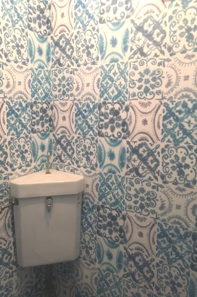 トイレにデザイナーズギルドの壁紙